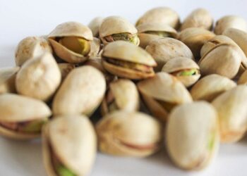 Negalite užmigti? Šie vakare vartojami produktai gali būti kaltininkai