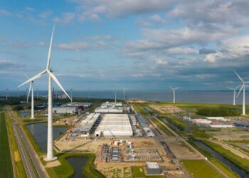 „Google“ išbandys milžinišką 100 valandų geležies–oro bateriją: tai gali pakeisti energetikos rinką