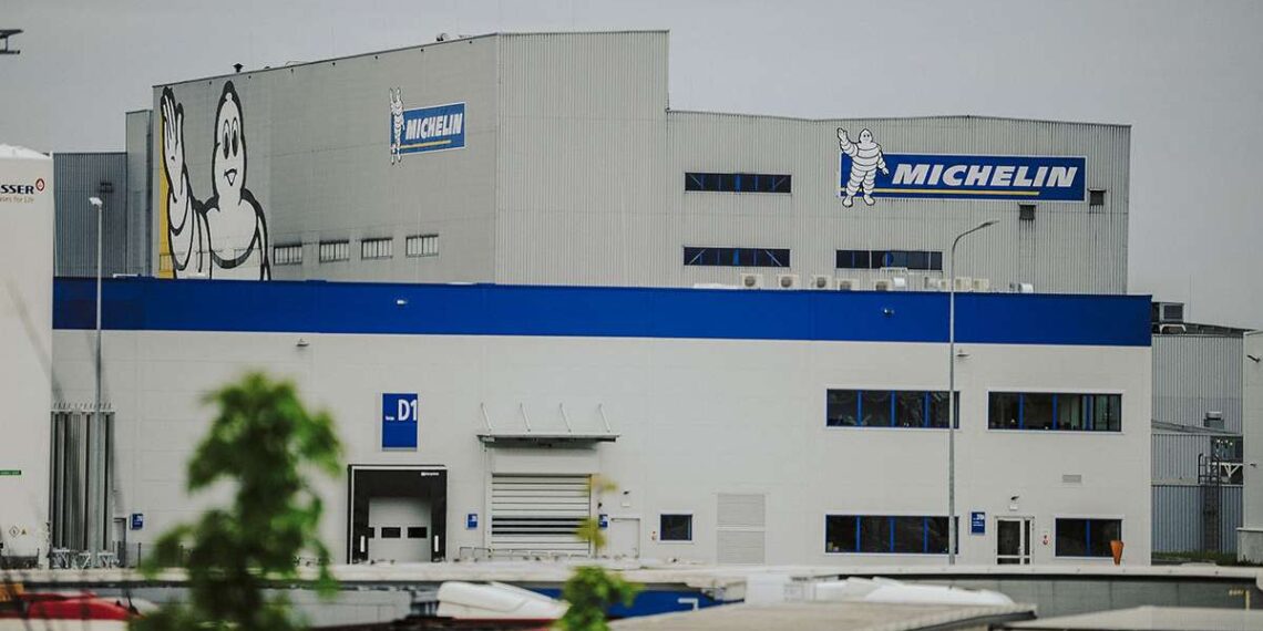 „Michelin“ žingsnis kelia klausimų: akcijų supirkimas krentant pardavimams