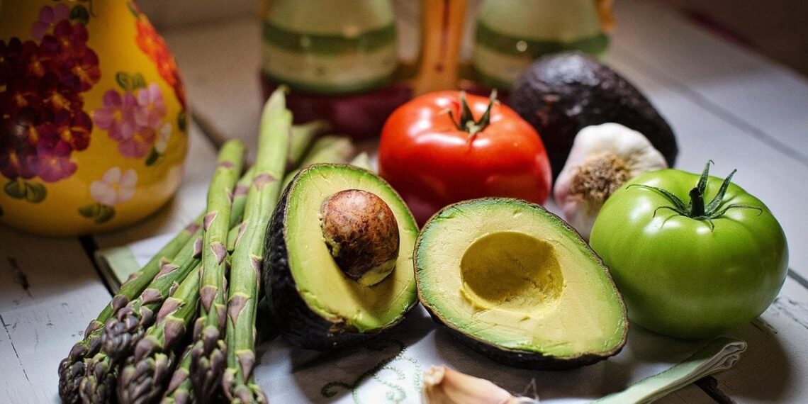 Ar tikrai be mėsos trūks jėgų? Specialistai paneigia mitus apie pasninką