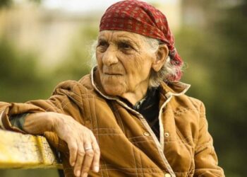 Mokslininkai atskleidė stulbinantį ilgaamžiškumo raktą – pamiršk dietas ir alinantį sportą!