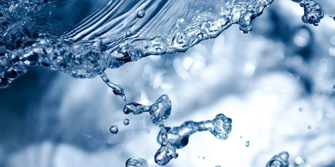 Mokslininkai aptiko 2,6 mlrd. metų senumo vandenį: jame klesti gyvybė, bet gerti pavojinga