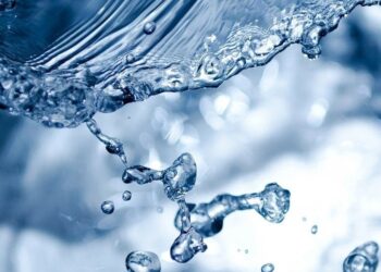 Mokslininkai aptiko 2,6 mlrd. metų senumo vandenį: jame klesti gyvybė, bet gerti pavojinga