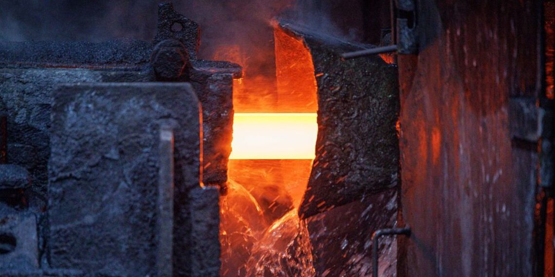 Netikėtas fizikos atradimas: kai kuriais atvejais karštis metalą stiprina