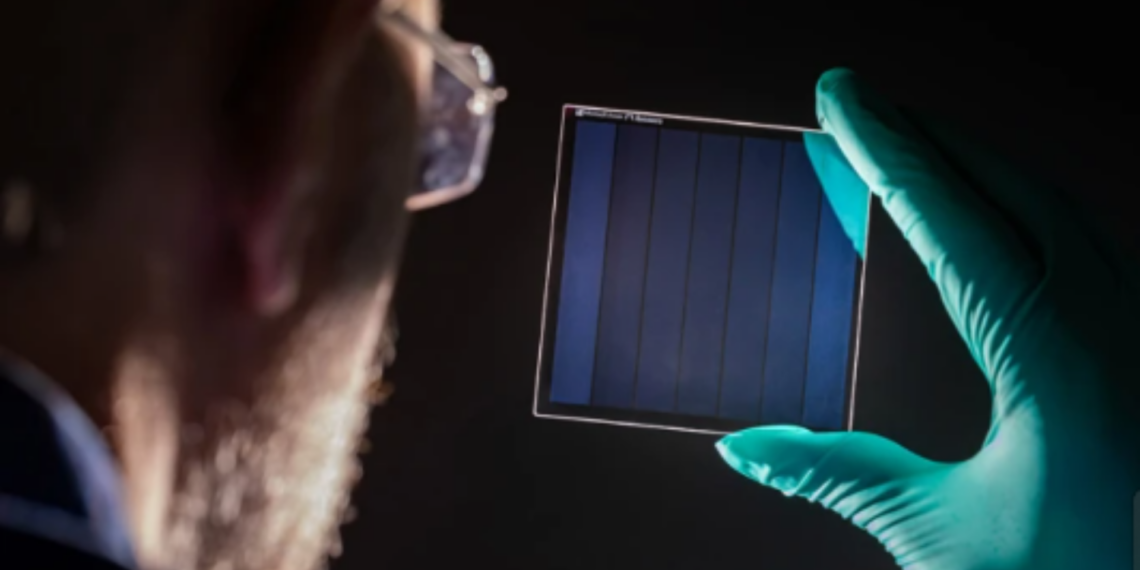 „Microsoft“ pristatė neįtikėtiną technologiją: duomenys gali išlikti net 10 000 metų