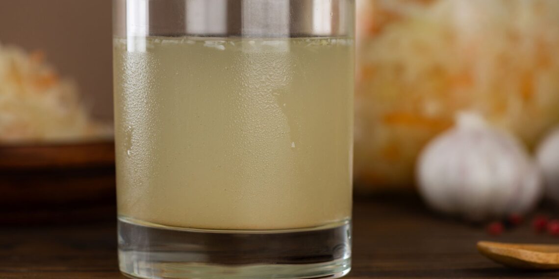 Pamirštas senolių gėrimas grįžta: specialistai sako, kad jį galima gerti kasdien