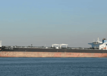 Naktinė operacija jūroje: JAV perėmė Rusijos „šešėlinio laivyno“ supertankerį