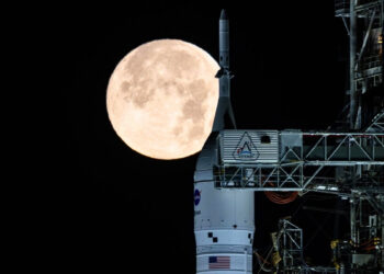 NASA ryžtasi neįtikėtinam žingsniui: slaptos repeticijos prieš lemtingą skrydį į Mėnulį