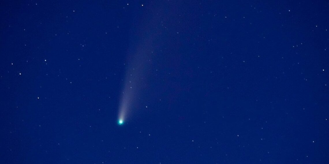 Kometa pavojingai artėja prie Saulės: laukiamas staigus ir ryškus blyksnis