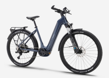 Naujasis „Decathlon Stilus“ e. dviratis su „Bosch“ varikliu ir „Shimano“ komponentais pristatytas Lietuvoje