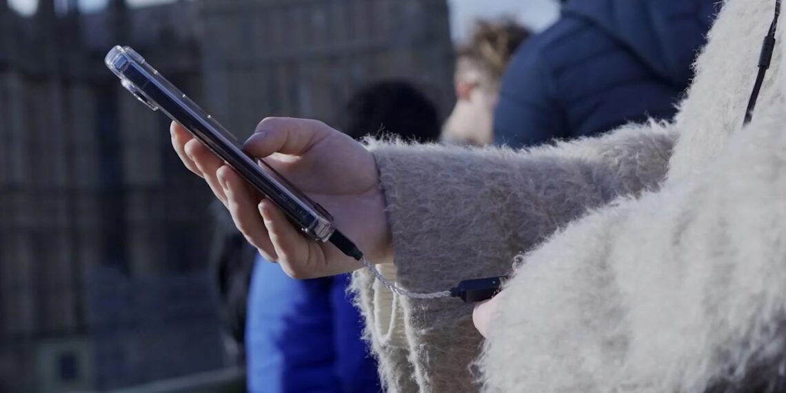 Pigus, bet galingas: „iFi GO Link 2“ žada geresnį garsą telefone ir kompiuteryje