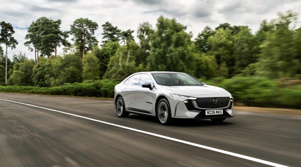 Elektromobilių rinkoje – staigmena: „Mazda 6e“ su įspūdinga rida ir kaina