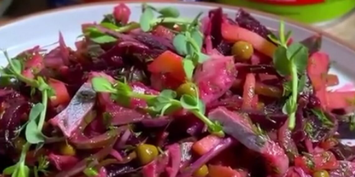 Salotos, kurios keičia bulvių mišrainę: vis daugiau lietuvių renkasi šį variantą