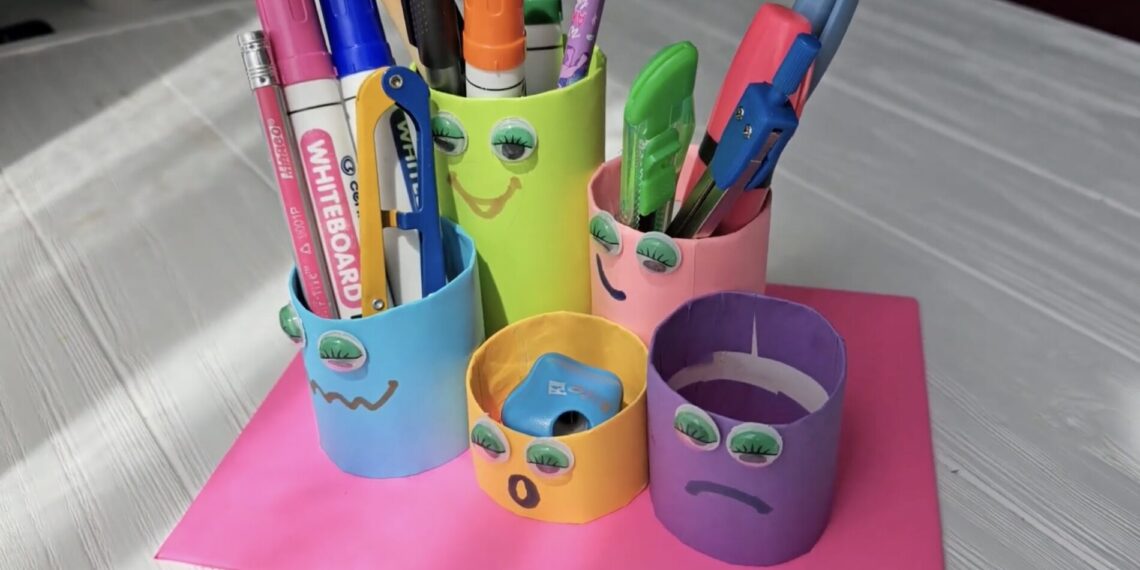 Geniali ir labai paprasta idėja: iš vienos tualetinio popieriaus ritinėlių pakuotės pasidariau spalvingą organizatorių