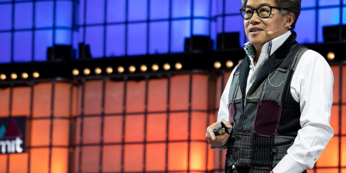 Nutekinti dokumentai sukėlė skandalą: atskleisti dažni SHEIN vadovo Donaldo Tango ryšiai su Epsteinu