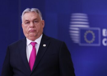 Orbanas prabilo apie „Ukrainos atakas“: kariuomenė telkiama prie Vengrijos elektrinių