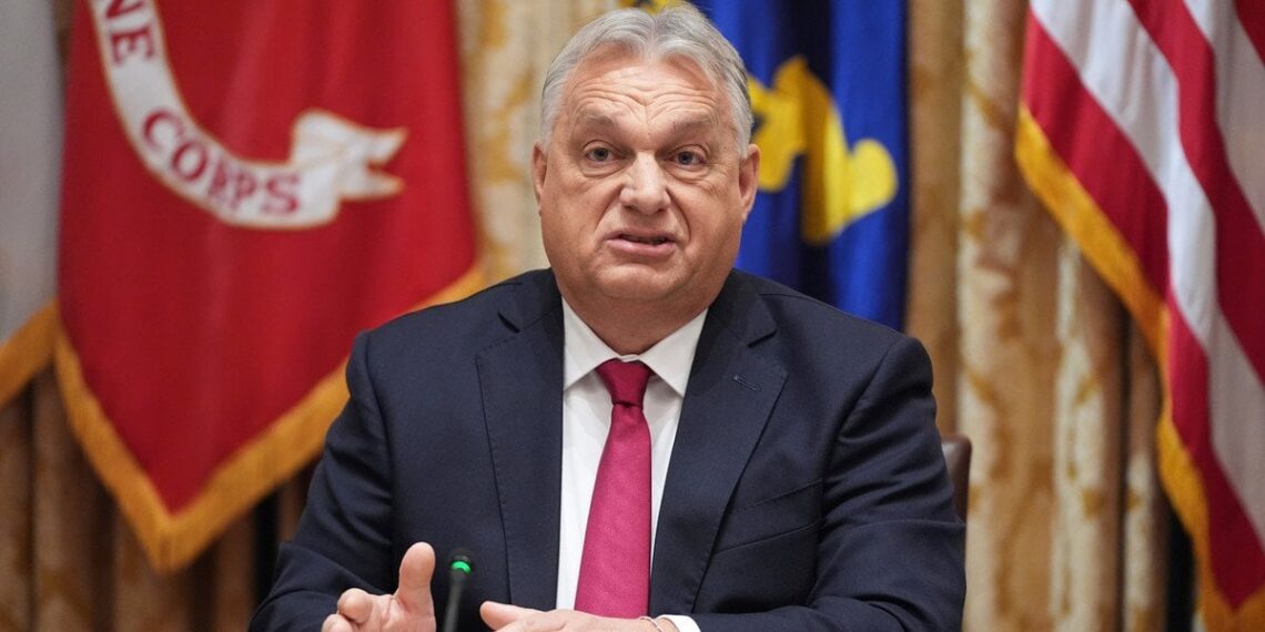 Artėjant rinkimams Vengrijoje, Orbáno partija atsilieka nuo opozicijos: galimas politinis lūžis