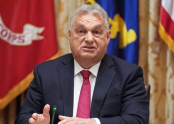 Artėjant rinkimams Vengrijoje, Orbáno partija atsilieka nuo opozicijos: galimas politinis lūžis