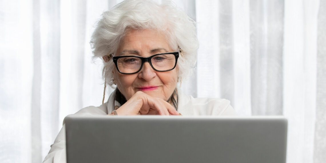 Paprastas kasdienis smegenų pratimas sumažina demencijos riziką net 25%: gydytojai nustebo