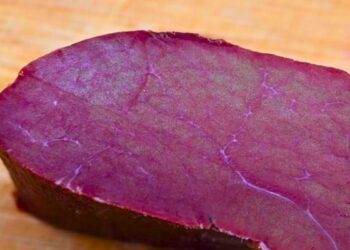 Ant mėsos ar dešros pastebėjote vaivorykštę? Štai ką tai gali reikšti ir ar dar saugu valgyti