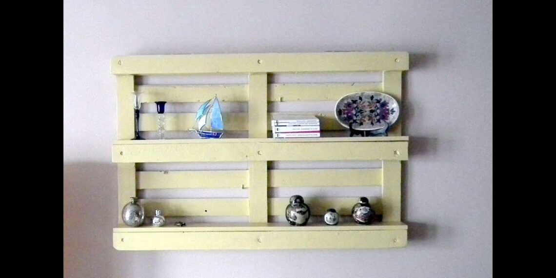 Paprasta „pasidaryk pats“ idėja: iš padėklų – talpus stelažas per kelias valandas