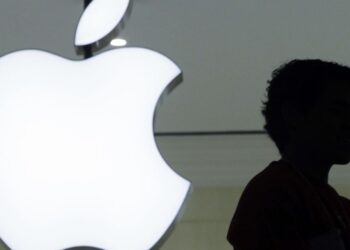 Apple ruošia pigiausią „MacBook“? Ekspertai įvardijo rimtus kompromisus