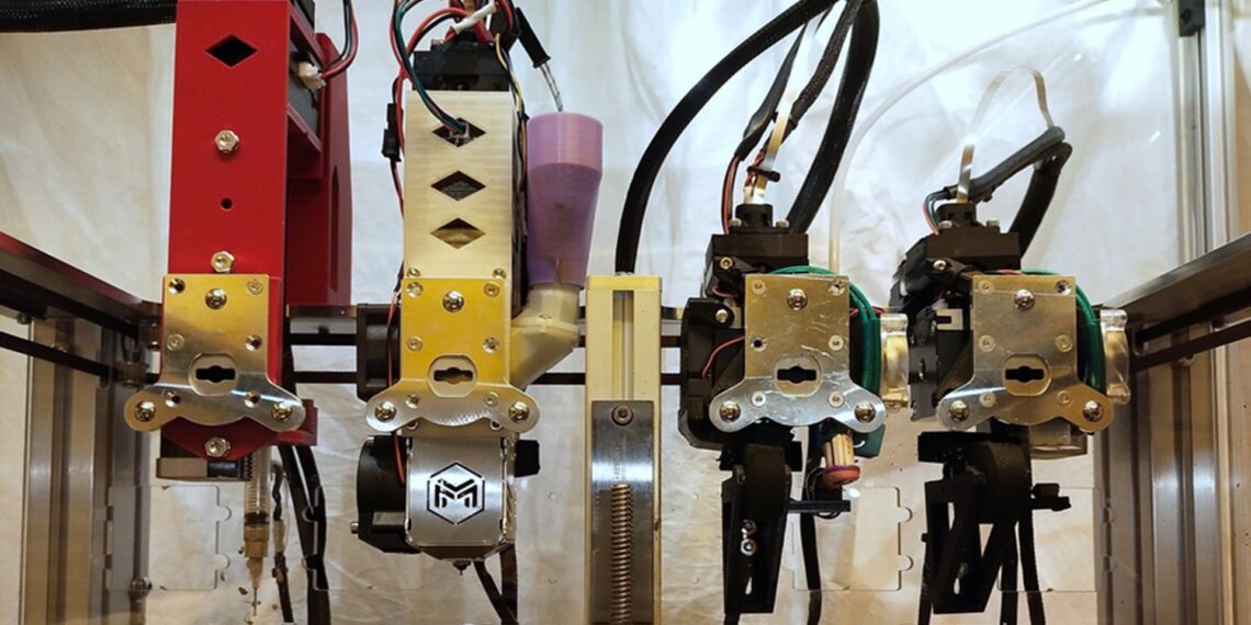 Elektrinis variklis per kelias valandas: naujas 3D spausdintuvas stebina galimybėmis