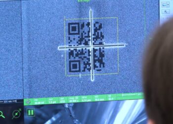 Neįtikėtina technologija: 2 TB duomenų – vos viename lape su mikroskopiniu QR kodu