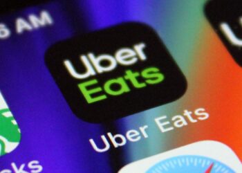 Revoliucija virtuvėje: „Uber Eats“ DI pats sudės tavo pirkinių krepšelį