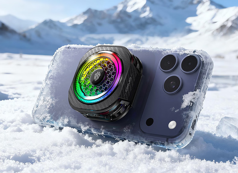 Telefonas kaista? 36 W galios „Red Magic“ aušintuvas žada radikalų sprendimą