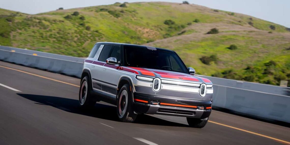 Rivian R2 sugrįžimas: ar ši elektra varoma naujiena išgelbės EV rinką?