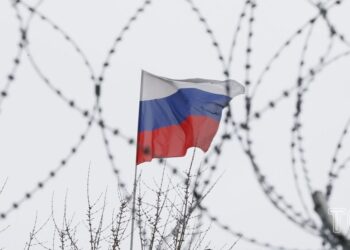 Rusijoje – netikėtas siūlymas: pornografija tik turintiems vaikų