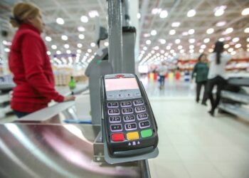 Kaip prekybos centrai gudriai veikia pirkėjus: daugelis to net nepastebi