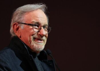 tevenas Spielbergas pirmą kartą laimėjo „Grammy“ ir tapo EGOT klubo nariu