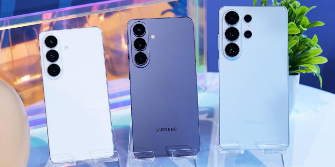 „Galaxy S26“ jau čia: „Samsung“ pristatė ir netikėtus naujus įrenginius