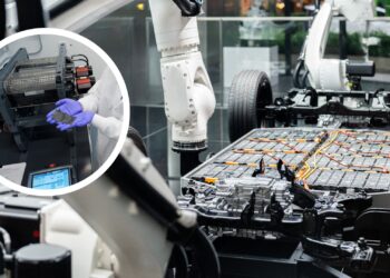 Didelis proveržis elektromobiliuose: nauja technologija leis įkrauti greičiau ir važiuoti ilgiau