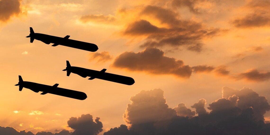 Vašingtone bręsta drąsus siūlymas: Ukrainai – „Tomahawk“ raketos