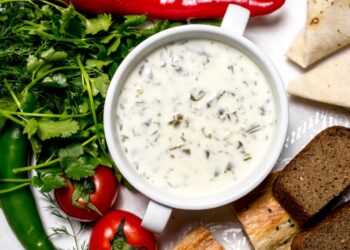 Šis universalus padažas stebuklingai pakeis bet kurį patiekalą: nuo gaivių salotų iki mėsos!