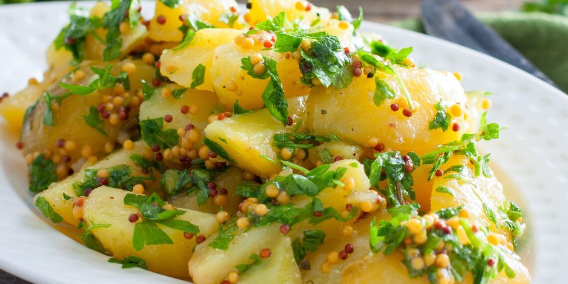 Pamirškite įprastą garnyrą: bulvės gali tapti stalo pažiba