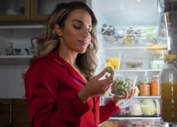 Beveik visi daro šią klaidą: šių vaisių laikymas šaldytuve naikina vitaminus ir skonį