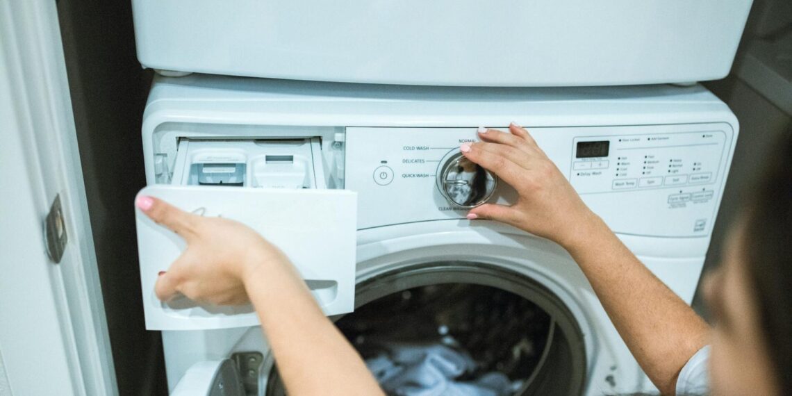Kaip atsikratyti nemalonaus kvapo skalbimo mašinoje: paprasta pasta