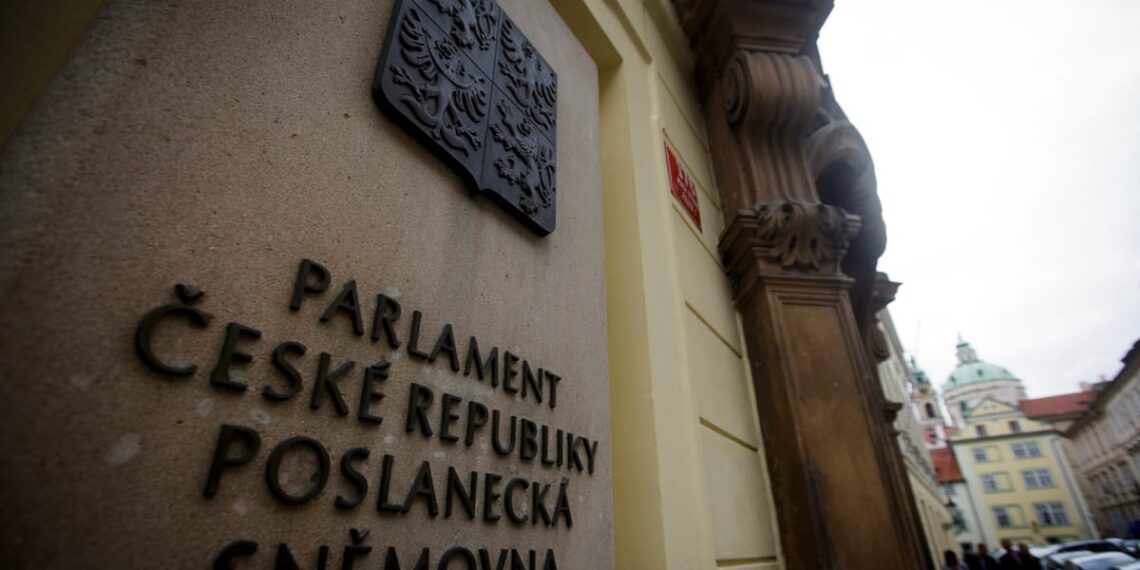 Skandalas Čekijoje: po audringų kaltinimų netikėtai paskirtas naujas aplinkos ministras