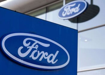 Skandalas Europoje: „Ford“ slapta derasi su „Geely“ dėl gamyklų – ko tikėtis vairuotojams?