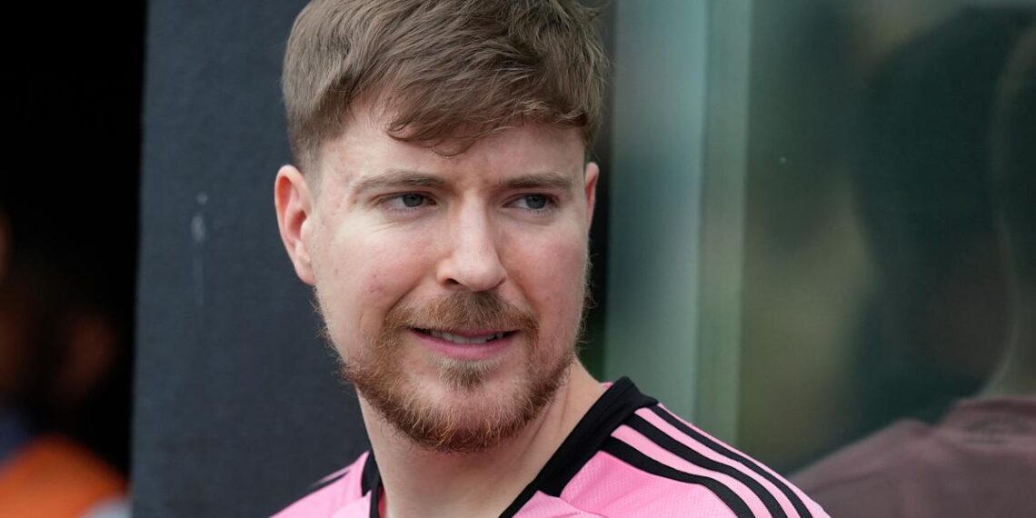 Skandalas „YouTube“ pasaulyje: „MrBeast“ komandos narys įkliuvo dėl slaptų sandorių