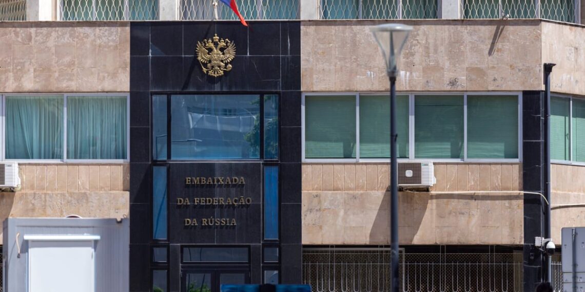 Portugalijoje sulaikytas įtariamas šnipas: pavogti NATO pareigūno skaitmeniniai įrenginiai