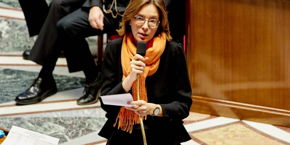 Skandalas Paryžiuje: Macronas finansų priežiūrą patikėjo biudžeto kūrėjui