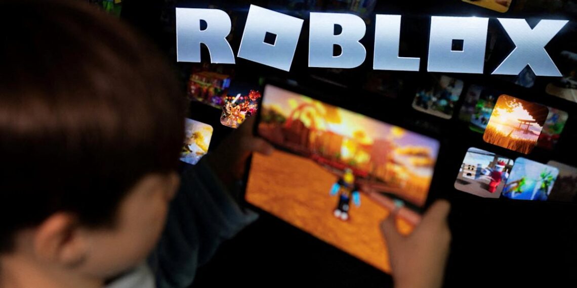 „Roblox“ atsidūrė skandalo centre: keliami klausimai dėl vaikų saugumo