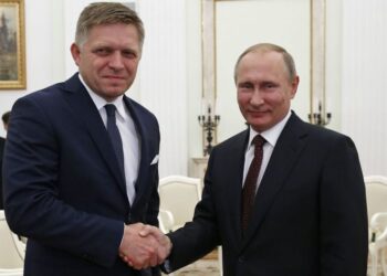 Skandalas Slovakijoje: Fico atsidūrė kaltinimų dėl Ukrainos centre