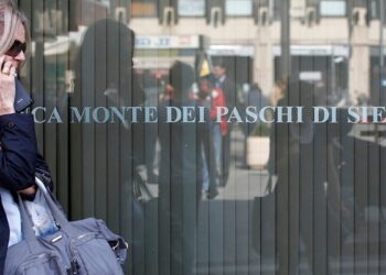Italijos banką purto skandalas: „Monte Paschi“ valdybos narys atsistatydino