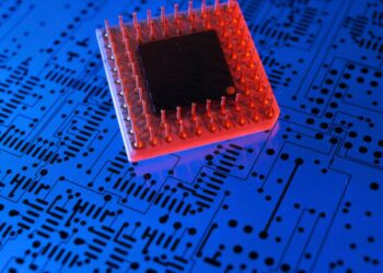 Šokas JAV: paaiškėjo, kad amerikiečiai stipriai priklausomi nuo Europos lustų ir technologijų